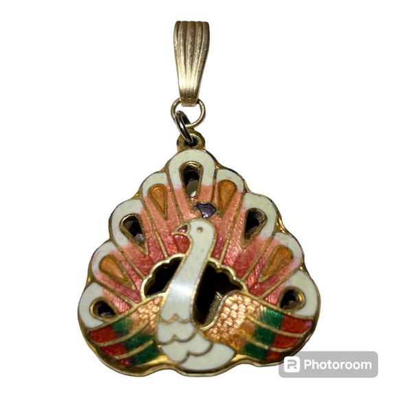 Vtg. Cloisonne Enamel Puff Peacock w/gold pendant bail; white w/multi-color EUC - Picture 1 of 5